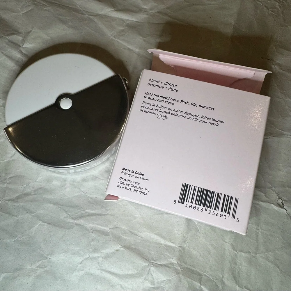 glossier stretch face brush